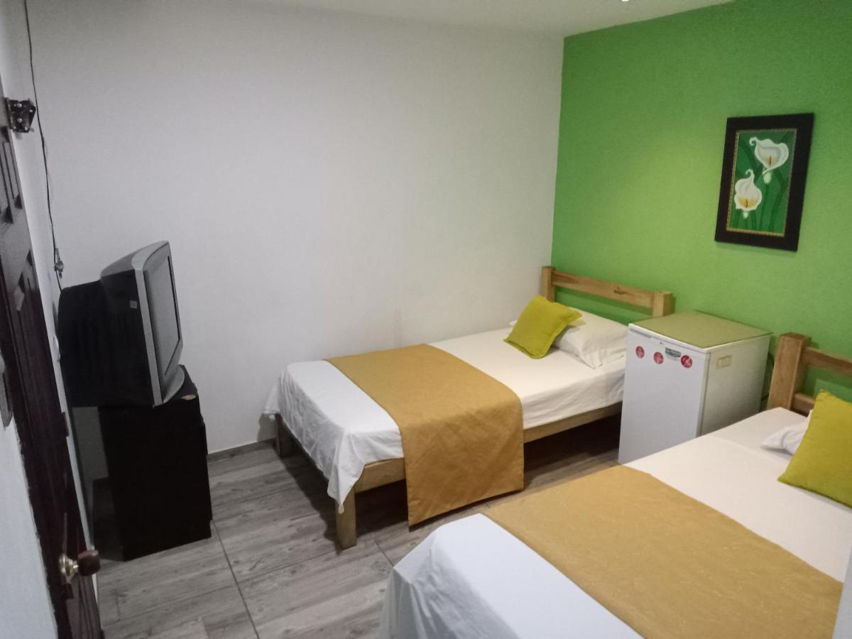 Hotel Canaveral Plaza مانيزاليس المظهر الخارجي الصورة